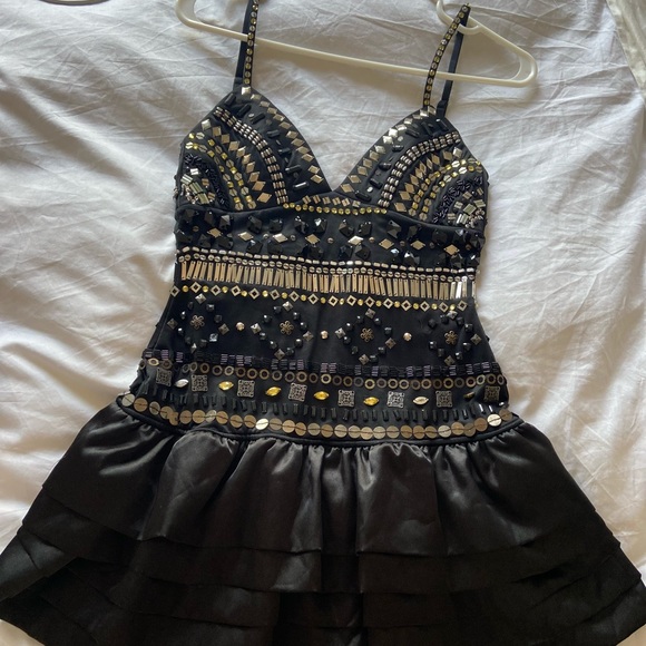 LBD - Picture 3 of 4